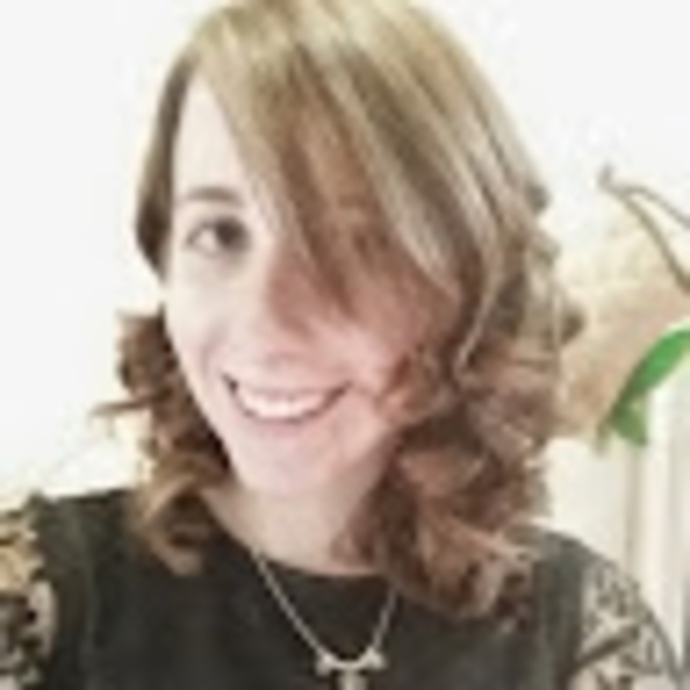 Meet your Posher, Courtney